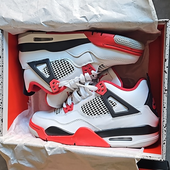Jordan 4 Retro Fire Red - Size 6.5M - Picture 1 of 6